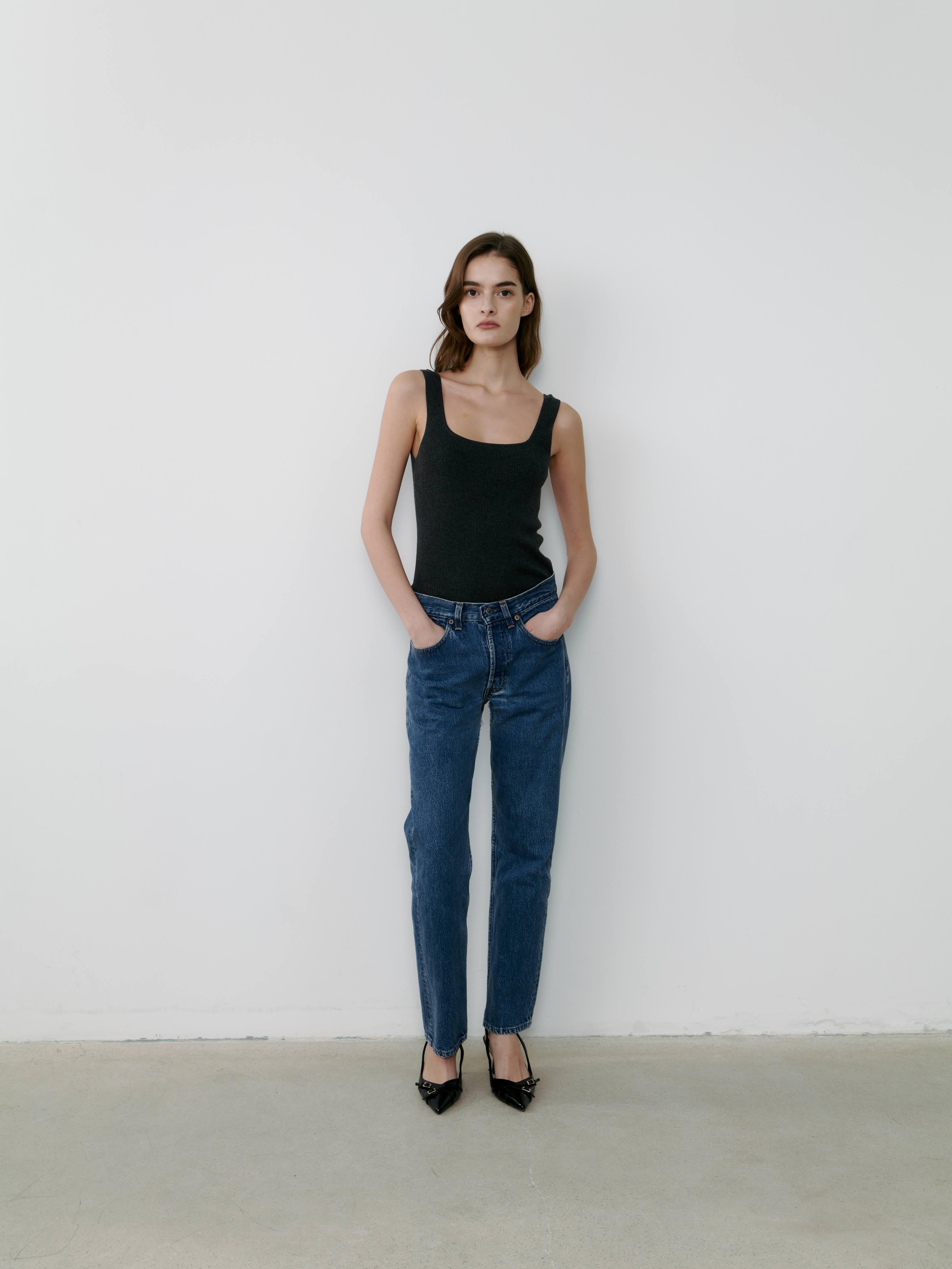 THE SILK TANK - BLACK – THE CURATED