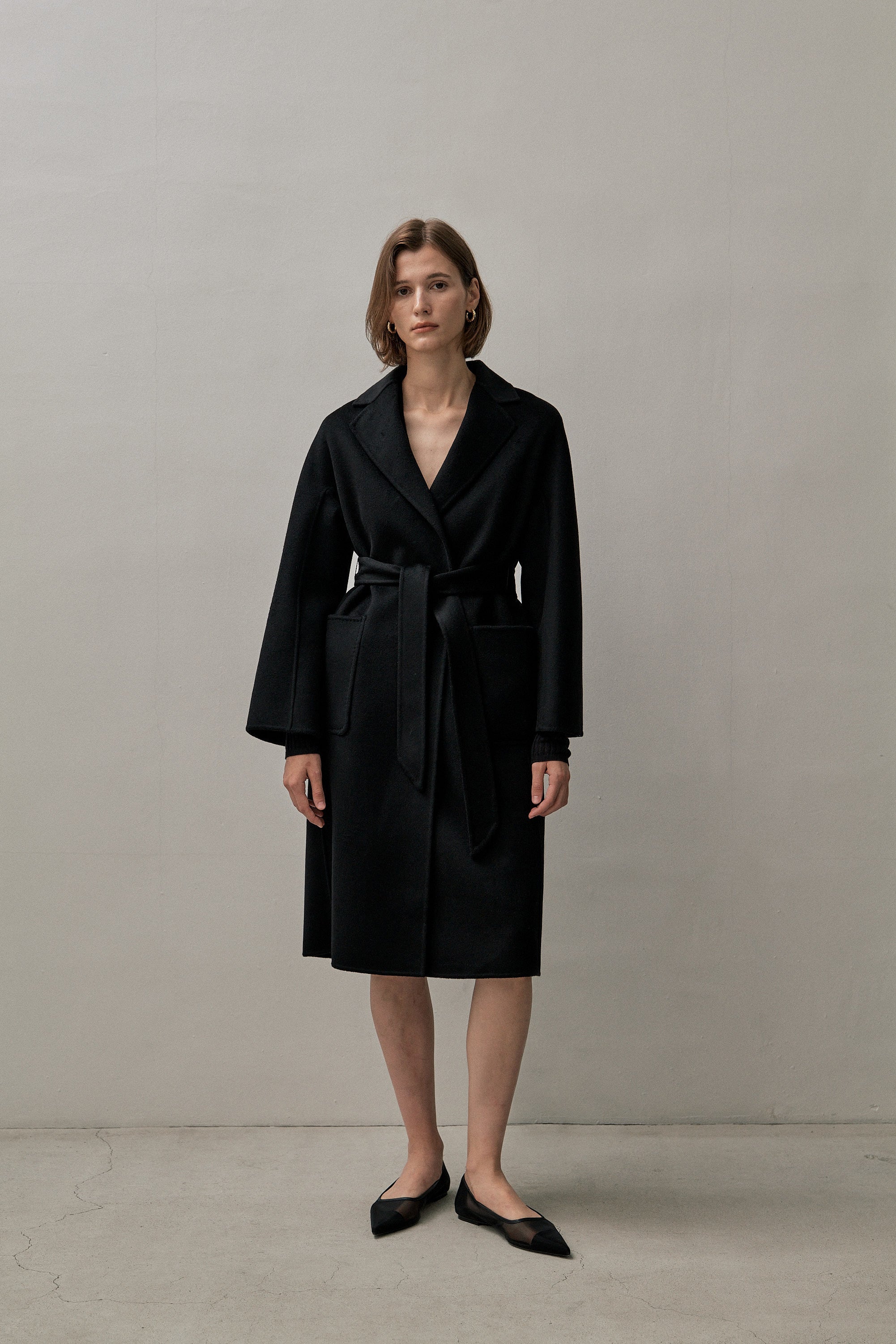 THE CLASSIC COAT - BLACK 90/10 – THE CURATED