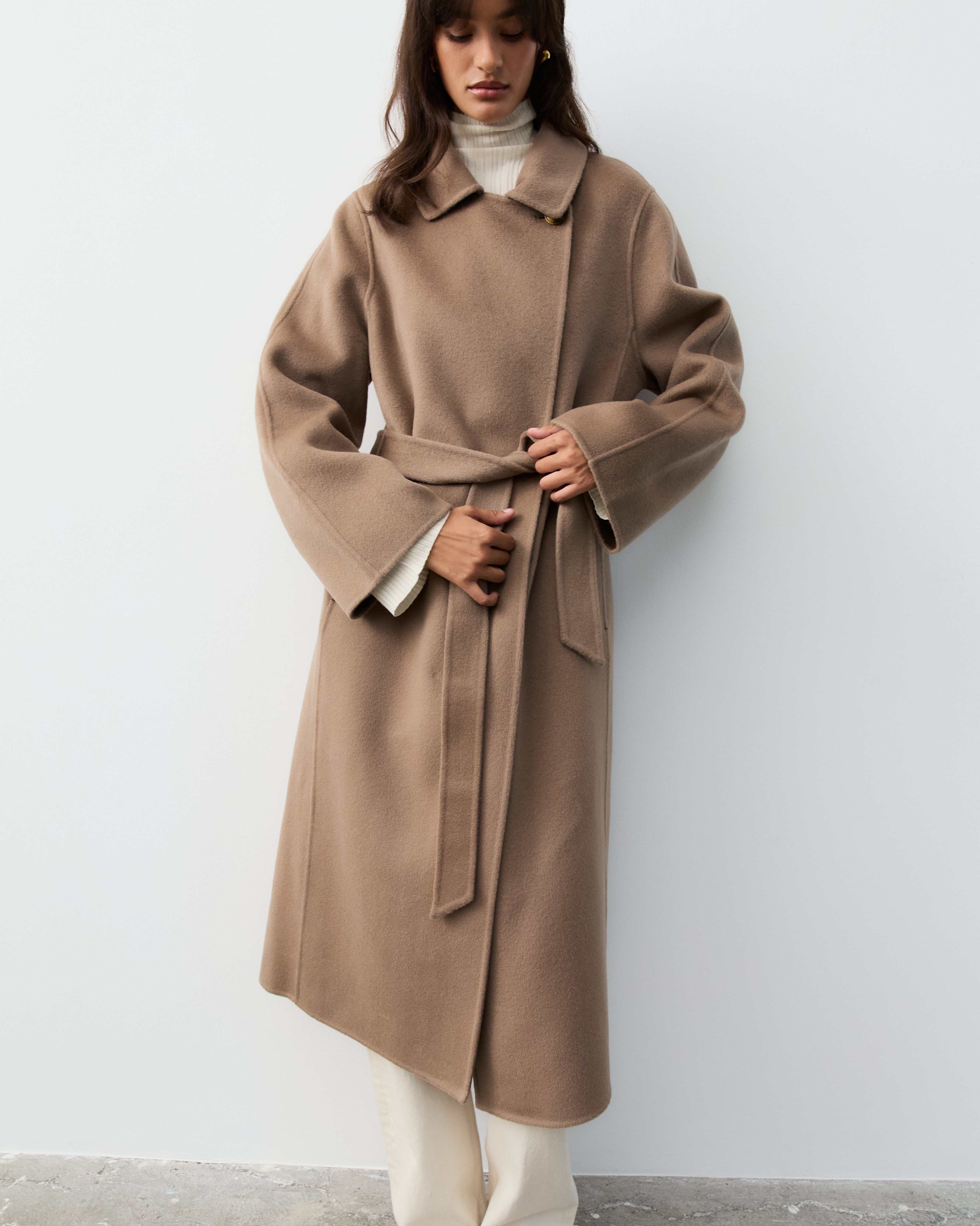 THE TAILORED COAT - TAUPE – THE CURATED