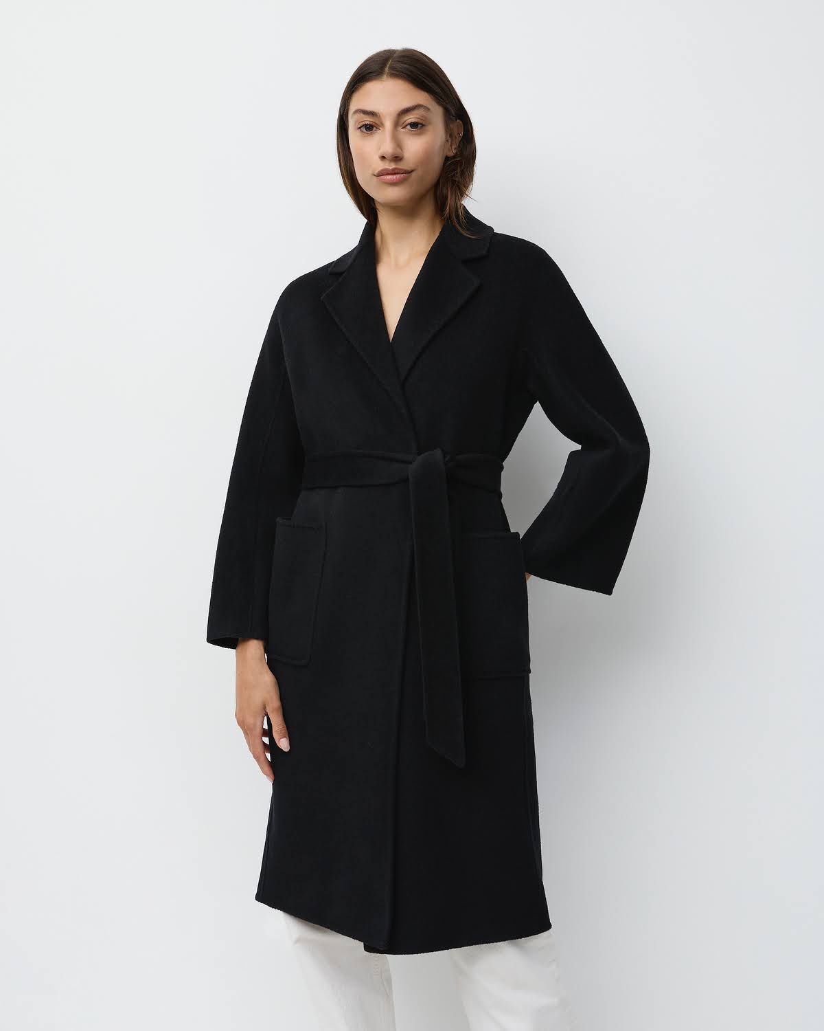 THE CLASSIC COAT - BLACK – THE CURATED