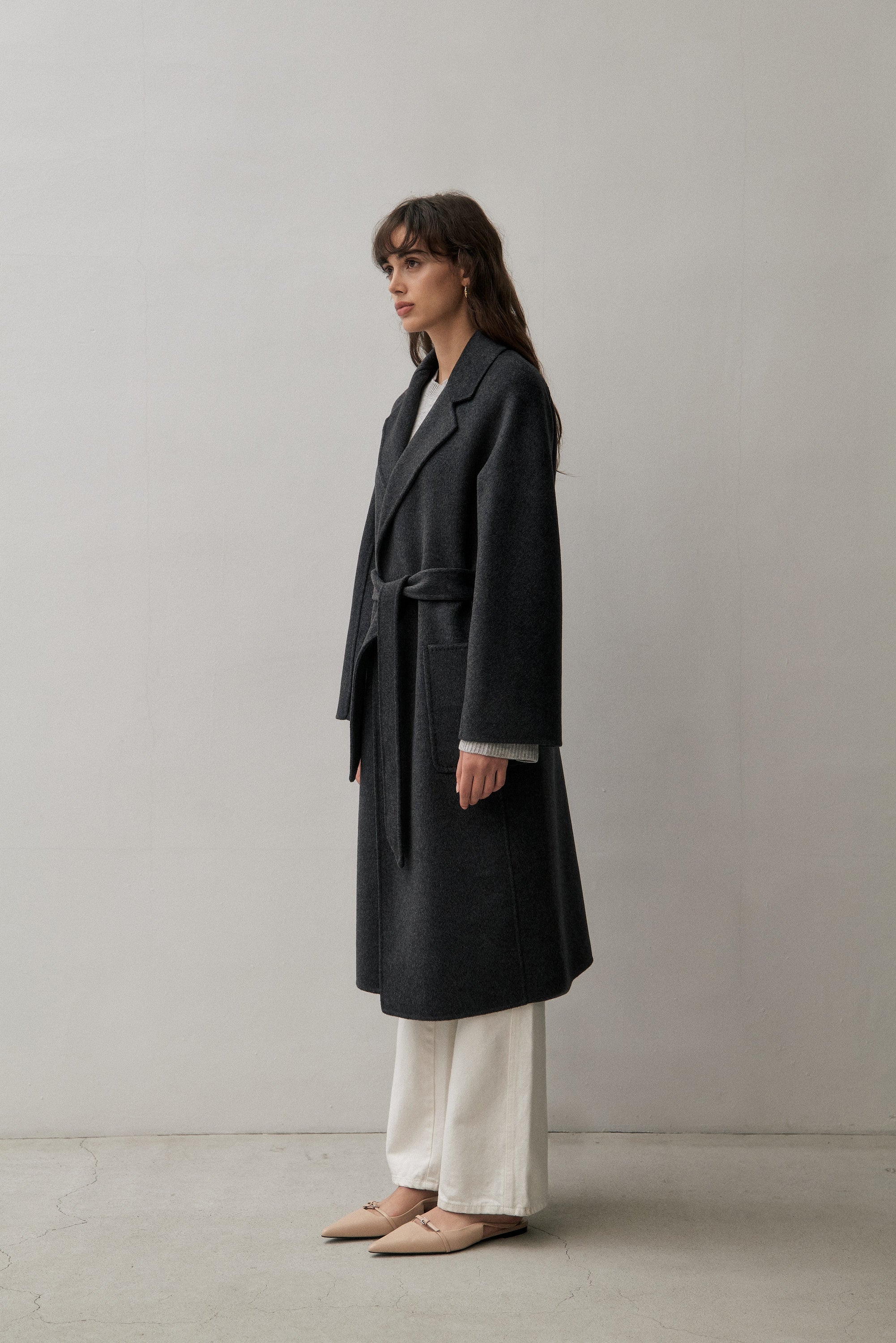 The Classic Coat Charcoal | Cashmere Wool Blend Coat | The Curated