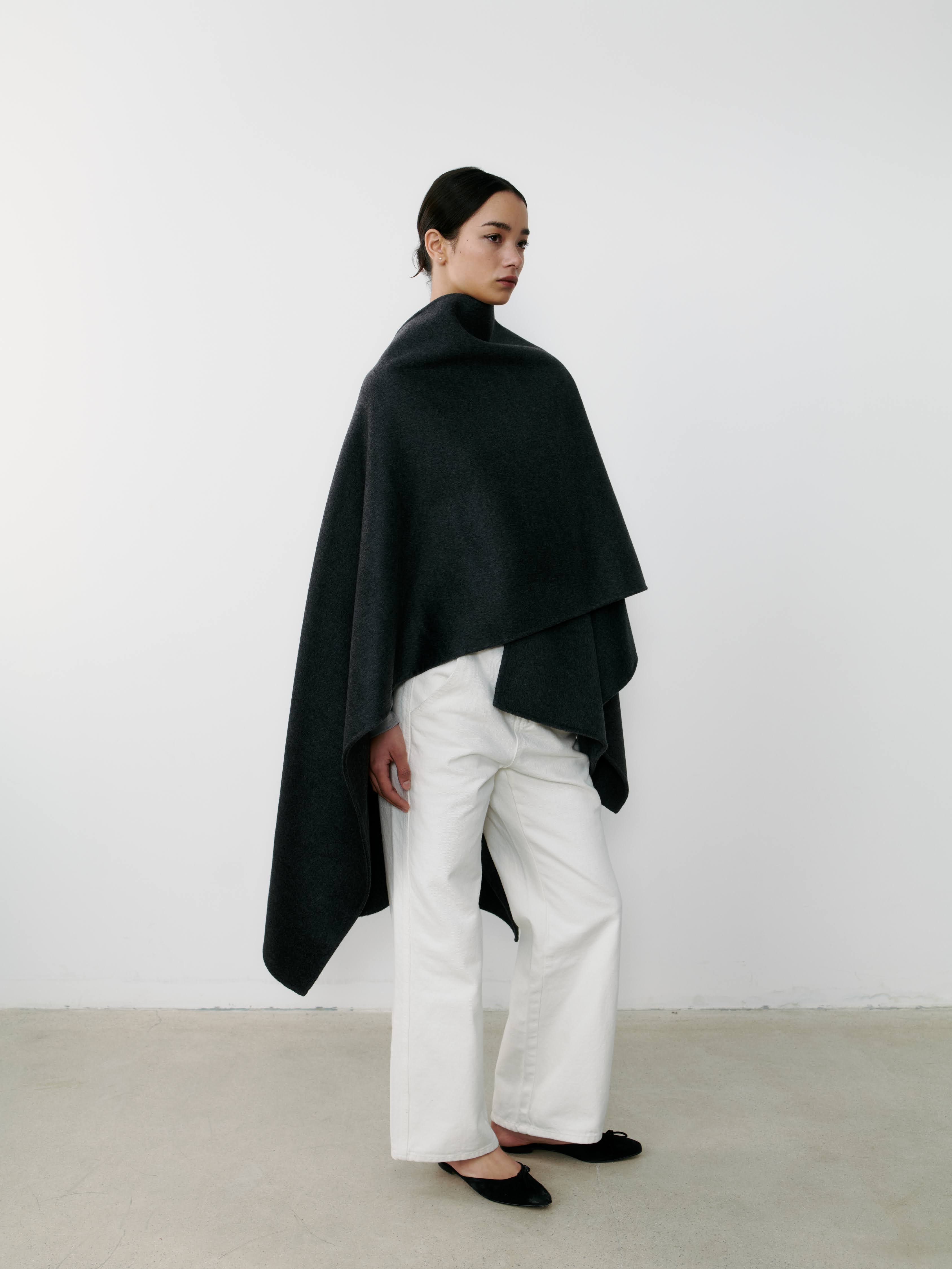 THE CASHMERE CAPE - CHARCOAL – THE CURATED