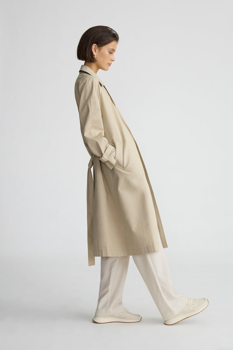 THE CLASSIC TRENCH - KHAKI – THE CURATED