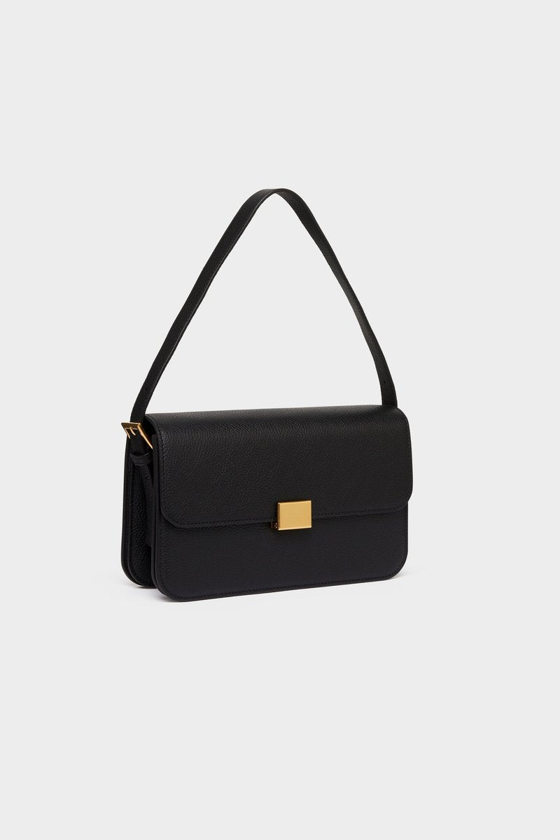 THE CLASSIC SHOULDER BAG PEBBLE THE CURATED