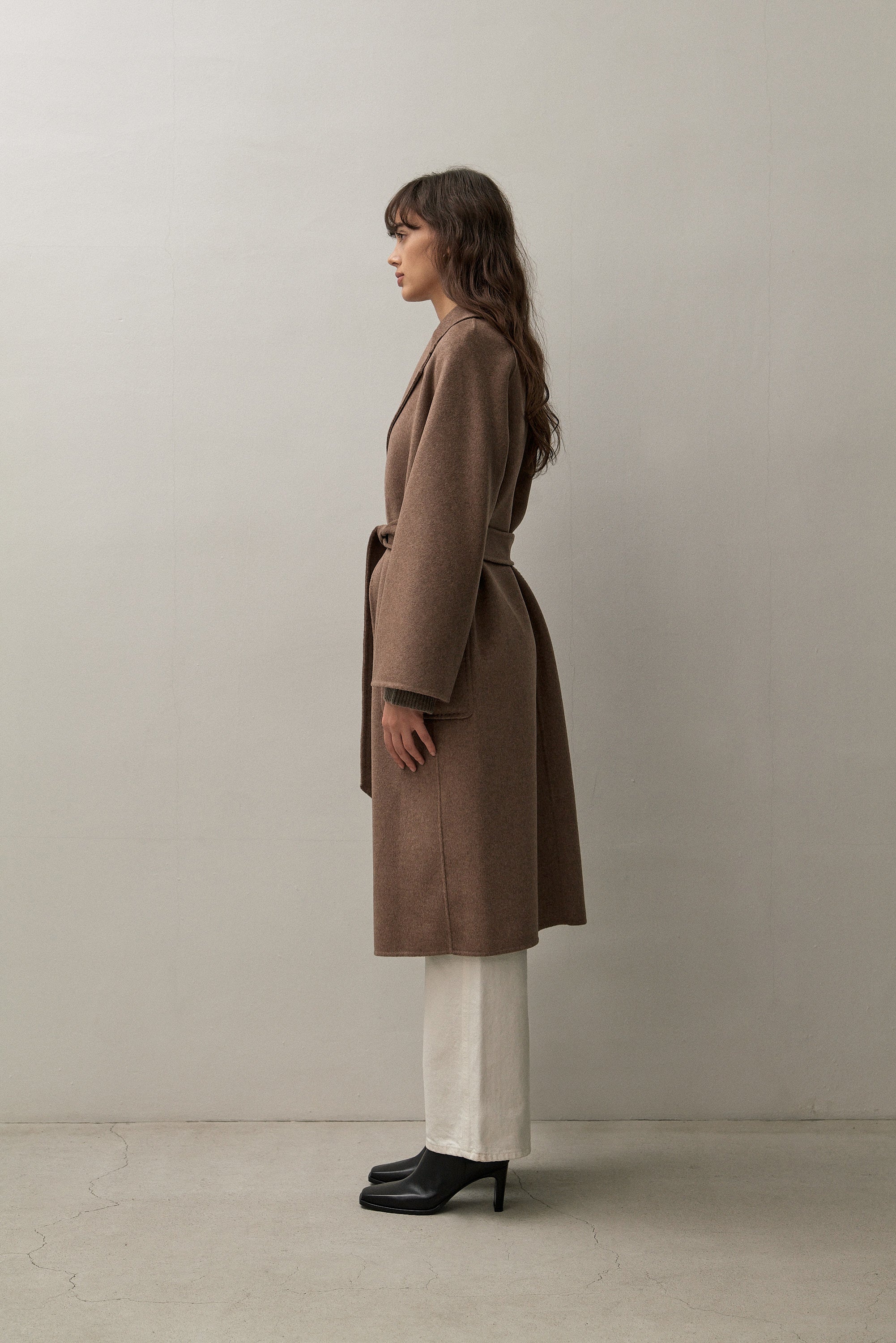 – - THE COAT CURATED THE CLASSIC MELANGE CHOCOLATE