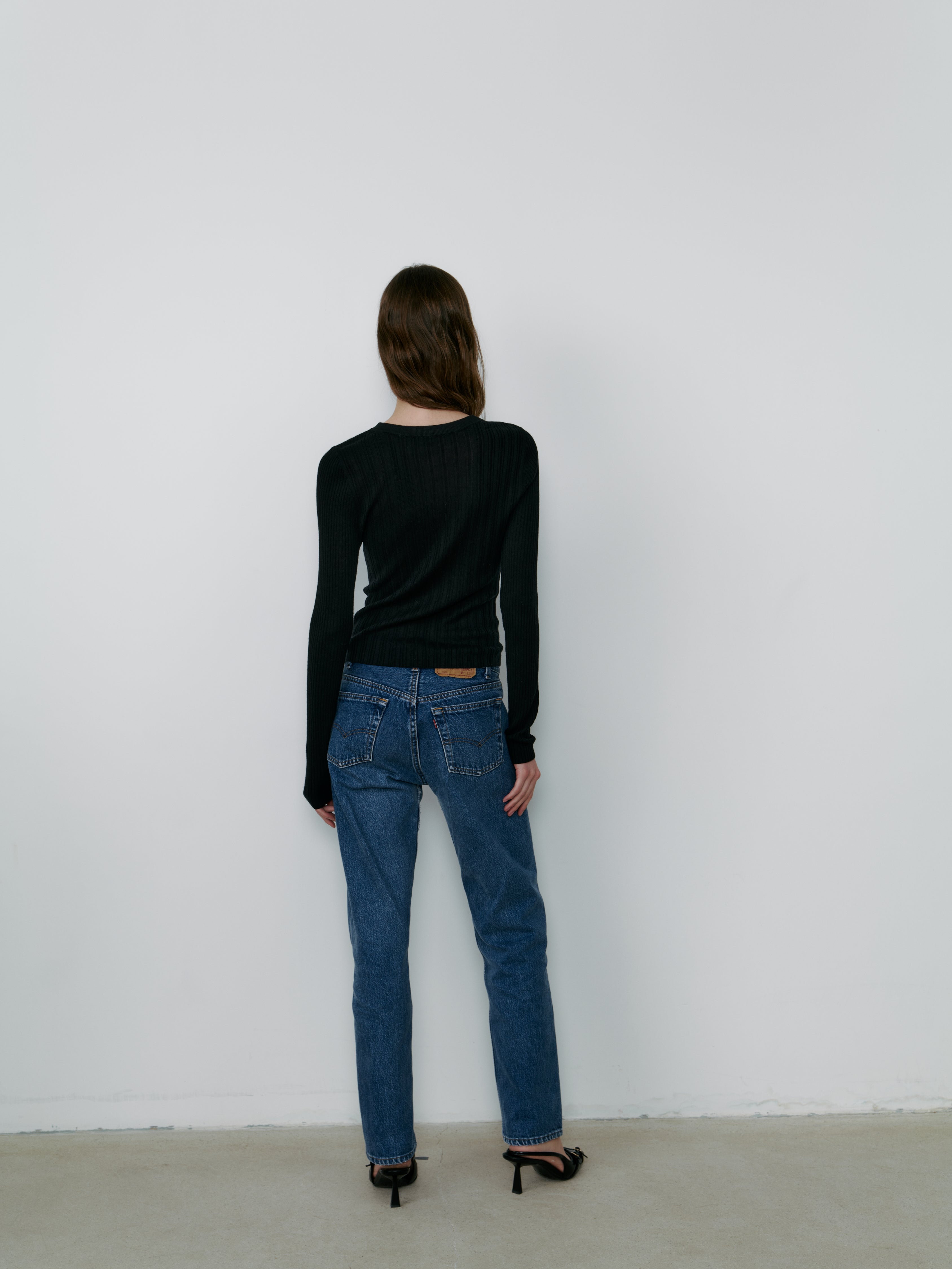 THE SILK RIBBED BOATNECK - BLACK – THE CURATED