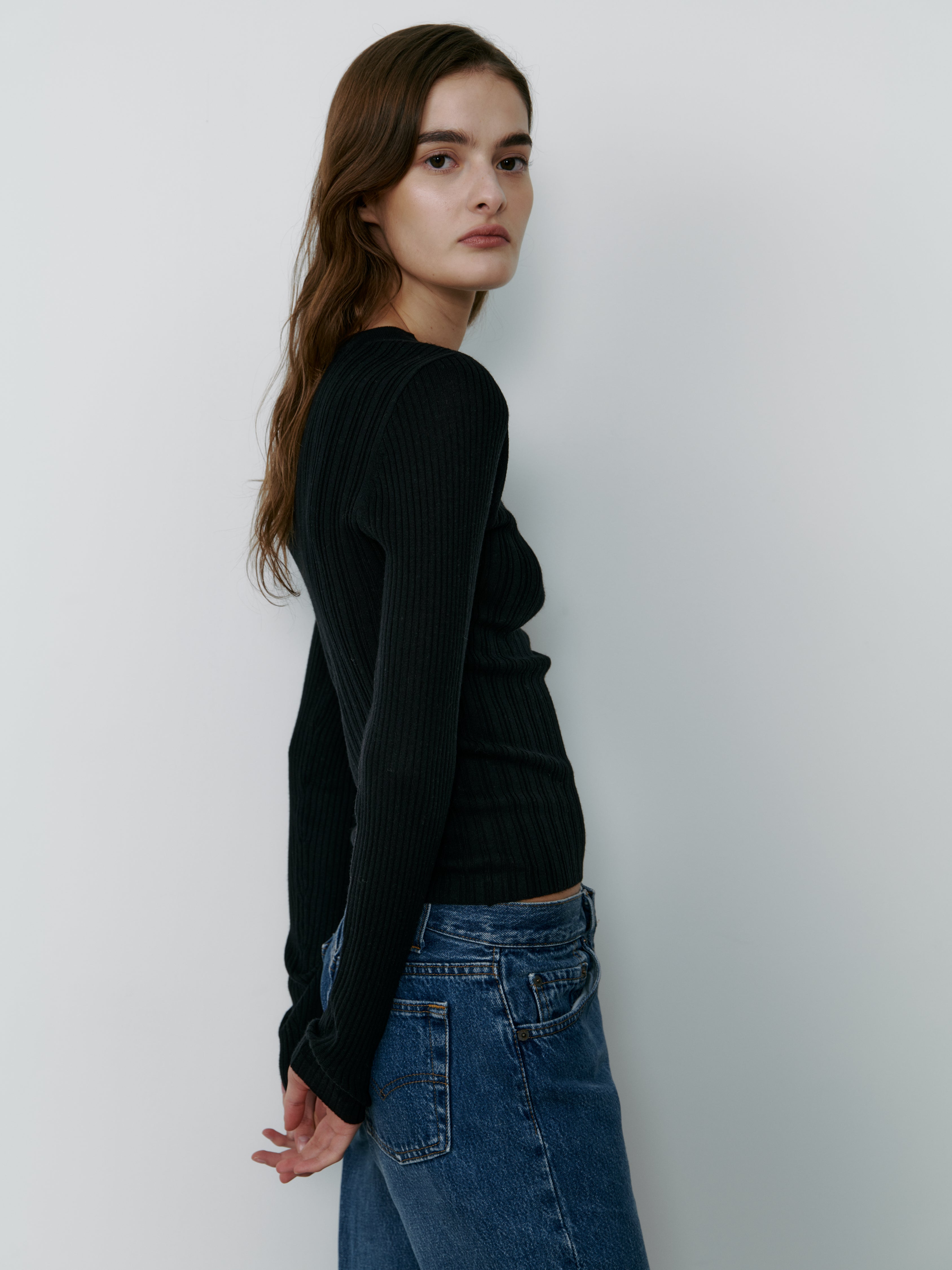 【BOHEMIAN SEOUL】BASIC BOAT NECK T (2COLORS) Basic Boat Neck Tank – Two Cumberland