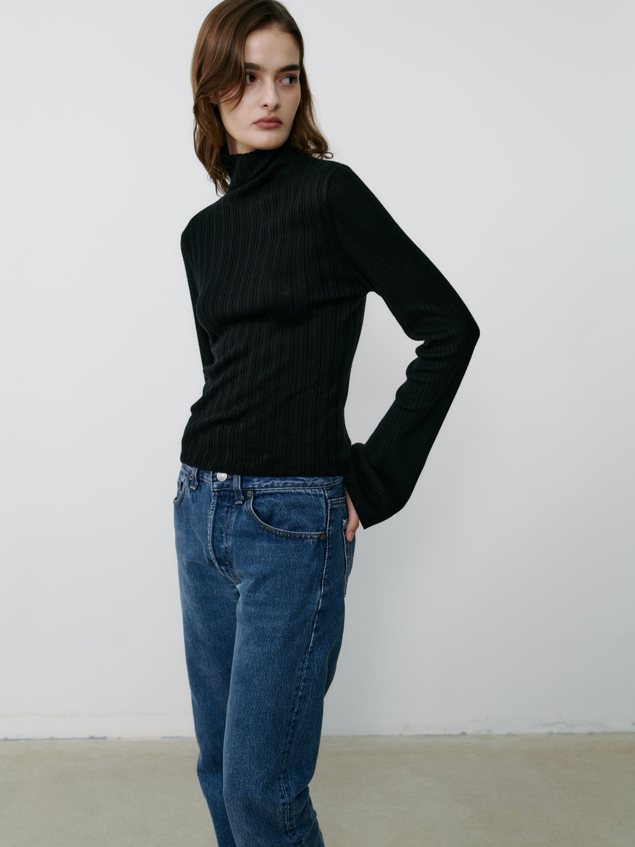 R-Neck Basic Silk Top main image 0