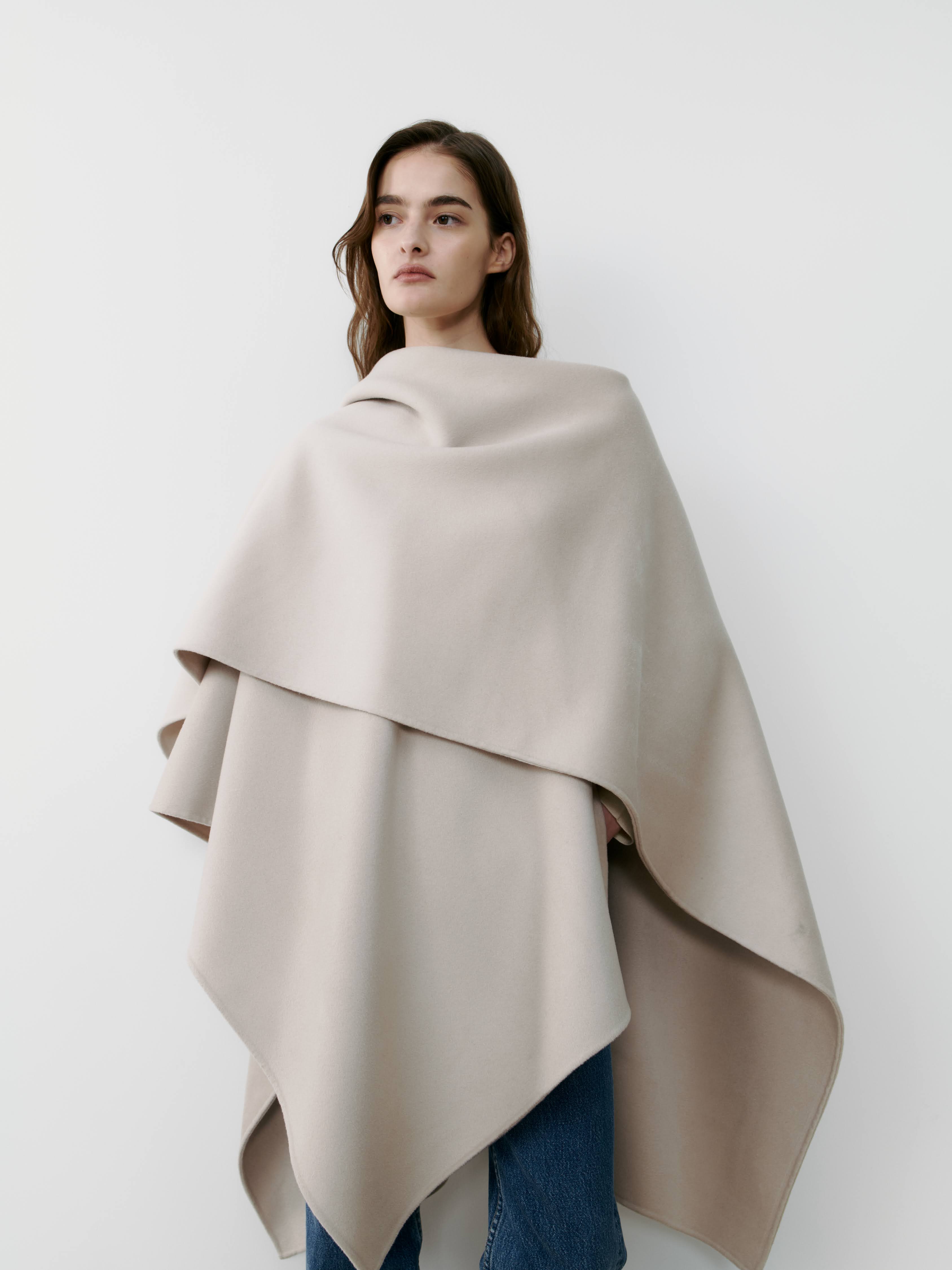 完売品 RIM.ARK Cashmere blend poncho CT RIM.ARK Cashmere blend poncho CT 9/24追記